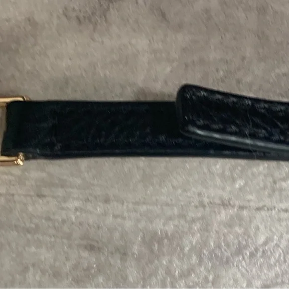 Like New!! Tory Burch Black Pebbled Leather Crossbody Bag with Gold Chain - Picture 3 of 4